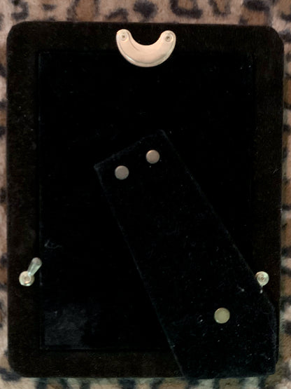 BRIDES Thrifted frame Sketch